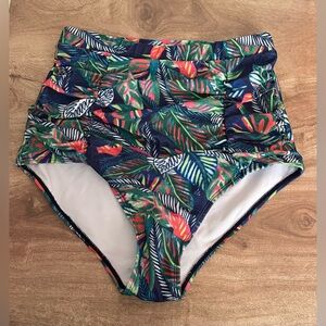 Avidlove NWOT Tummy Control Bikini Bottom Swimsuit Bottom Only Tropical Palm